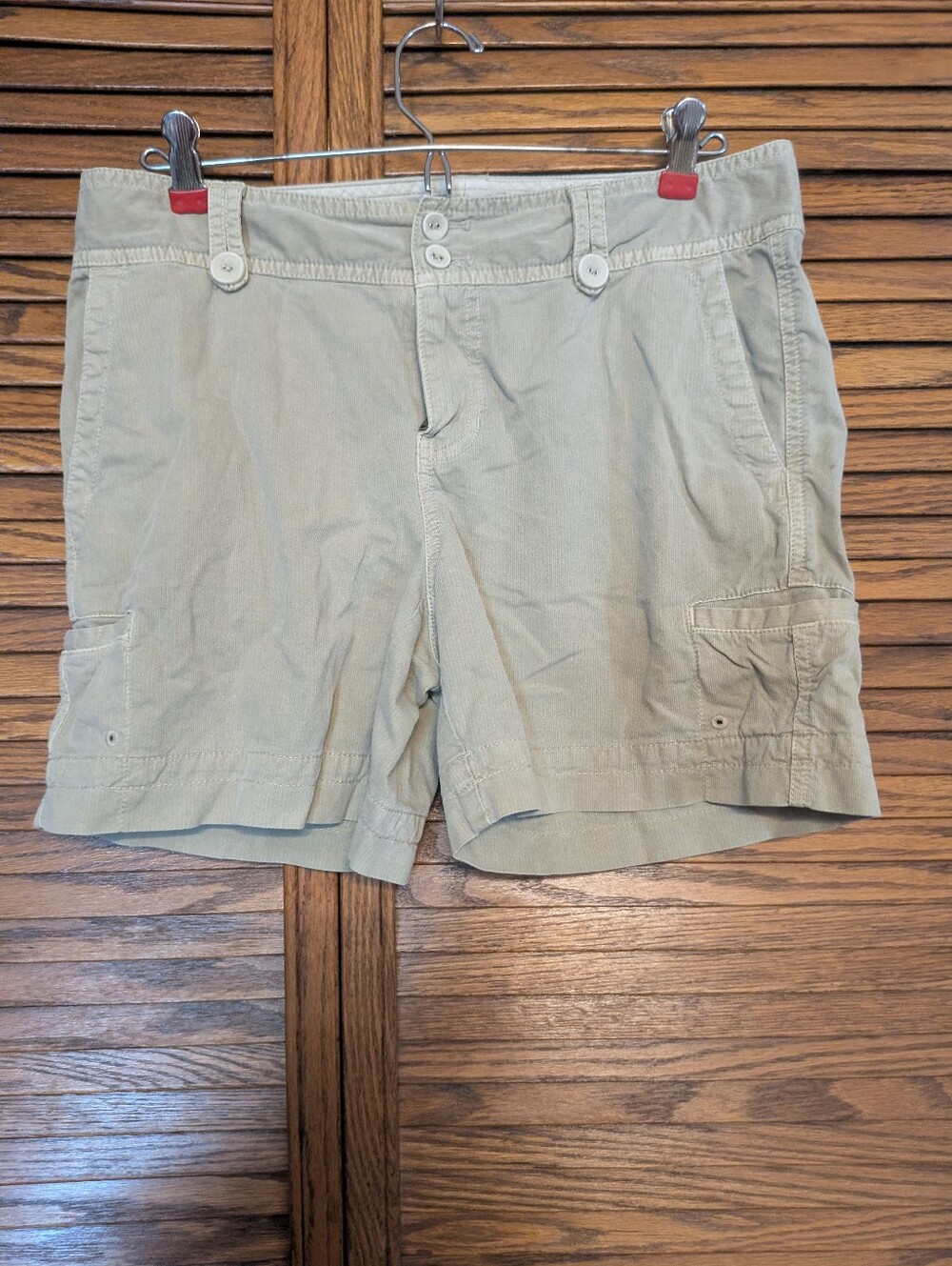 Eddie Bauer Mercer Fit Tan Cargo Shorts Women‎ Size 6